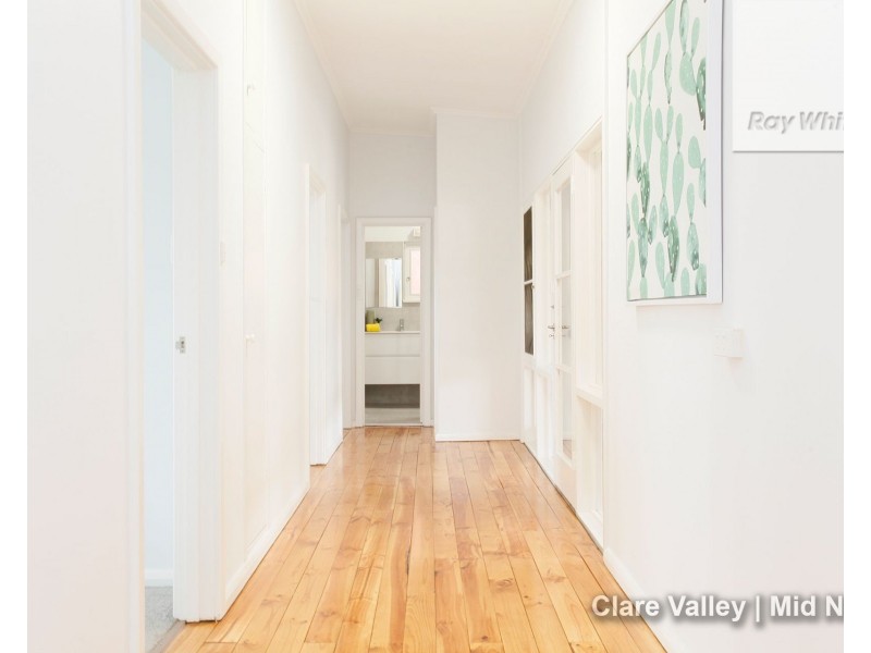 43 Farrell Flat Road, Clare SA 5453