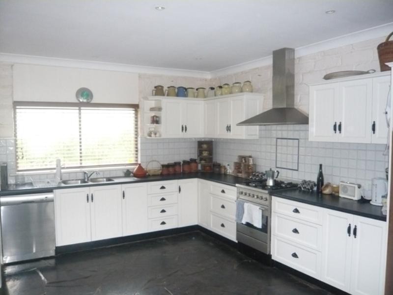 9 Kingston Terrace, Auburn SA 5451