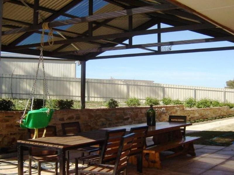 9 Kingston Terrace, Auburn SA 5451