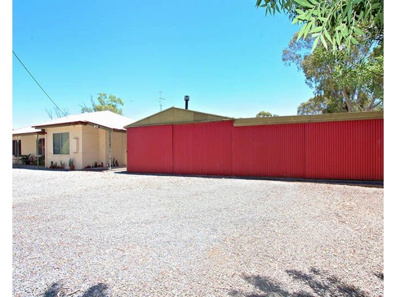 1 Jessie Street, Clare SA 5453