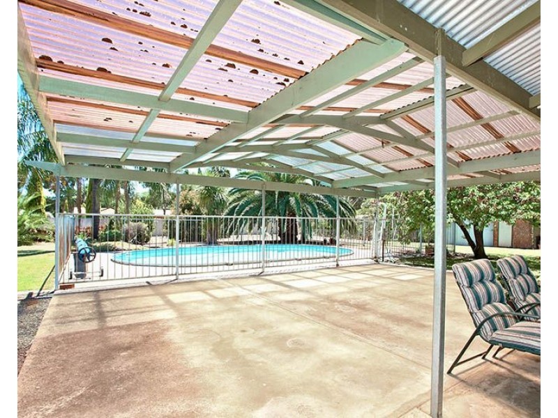 1 Jessie Street, Clare SA 5453
