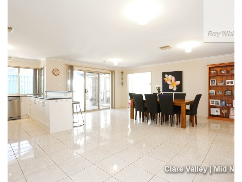 12 Pandappa Drive, Clare SA 5453