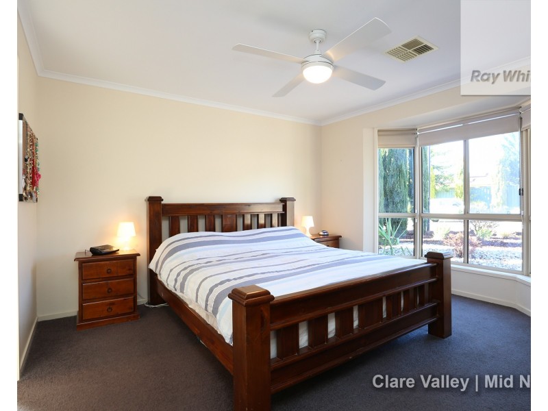 12 Pandappa Drive, Clare SA 5453