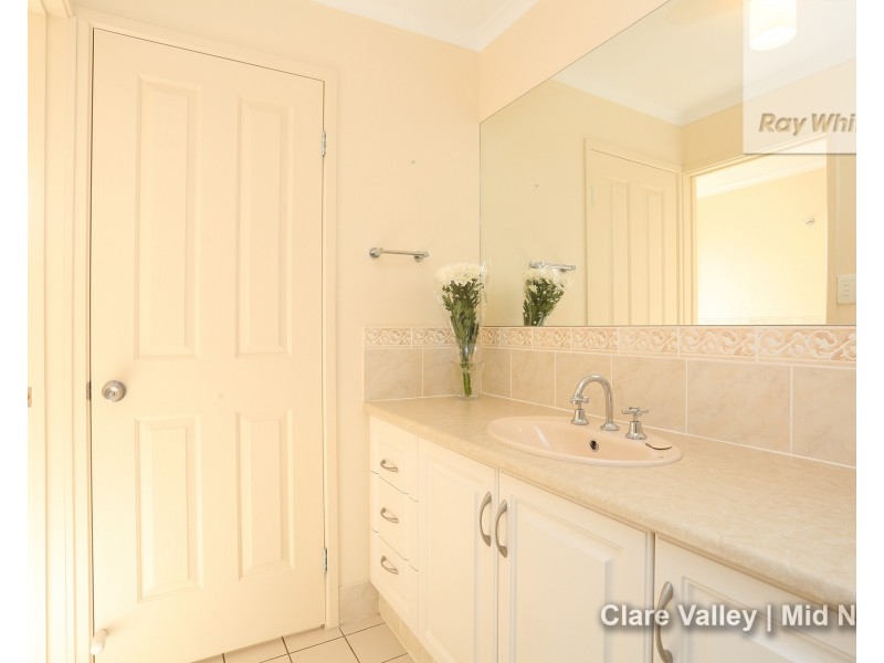 12 Pandappa Drive, Clare SA 5453
