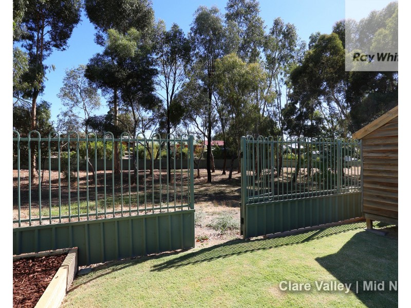 12 Pandappa Drive, Clare SA 5453