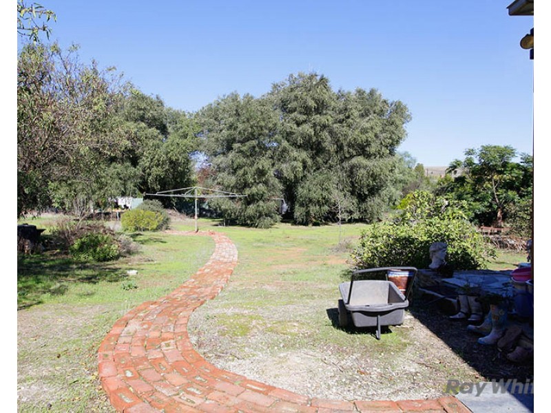 9 St Just Street, Burra SA 5417