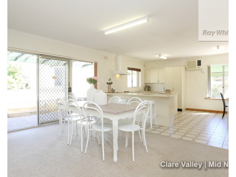 2 Powell Street, Clare SA 5453