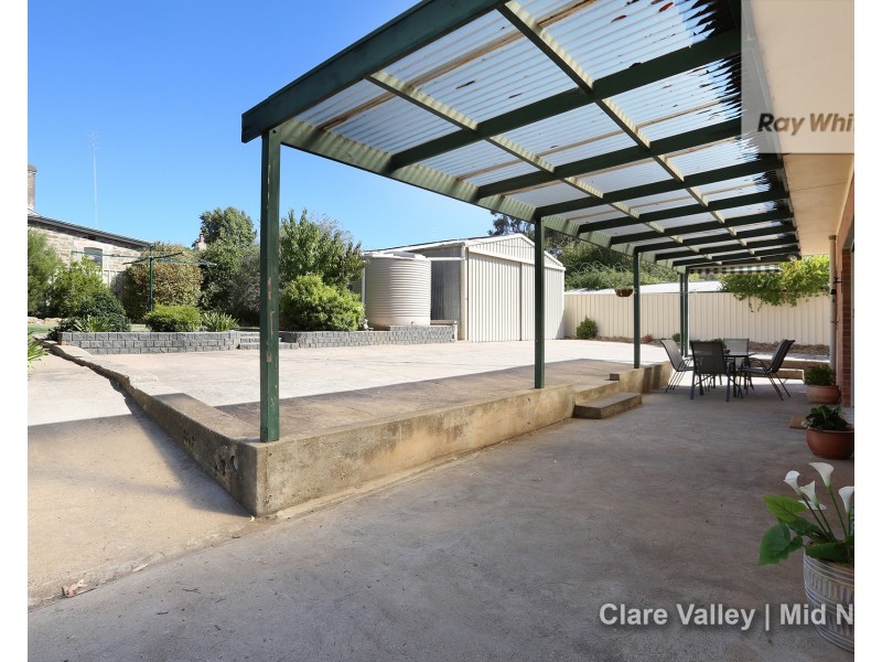 2 Powell Street, Clare SA 5453