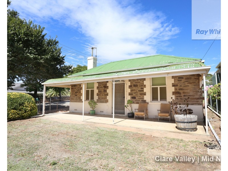 34 Commercial Street, Burra SA 5417