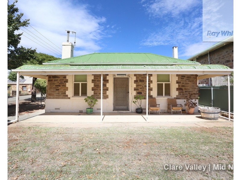 34 Commercial Street, Burra SA 5417