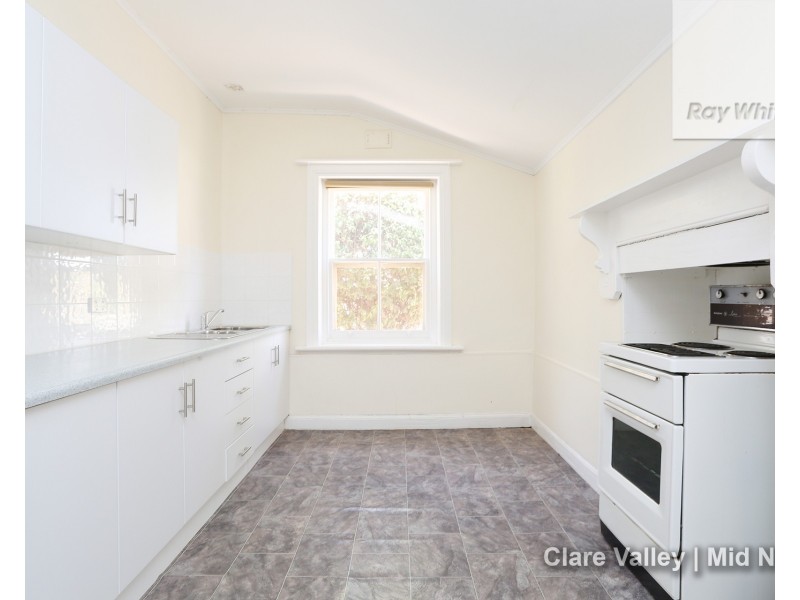 34 Commercial Street, Burra SA 5417