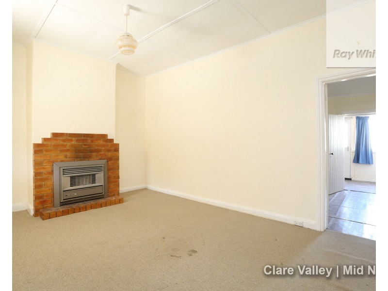 34 Commercial Street, Burra SA 5417