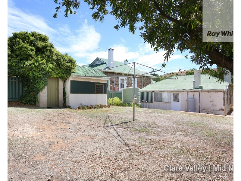 34 Commercial Street, Burra SA 5417