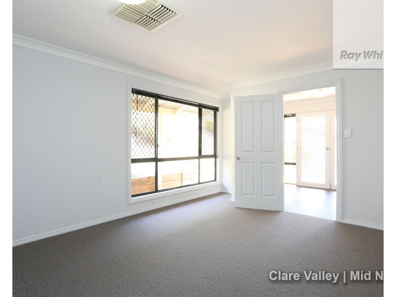 11 Michael Court, Clare SA 5453