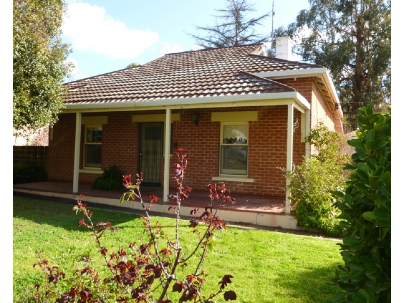 26 Guilford Street, Clare SA 5453