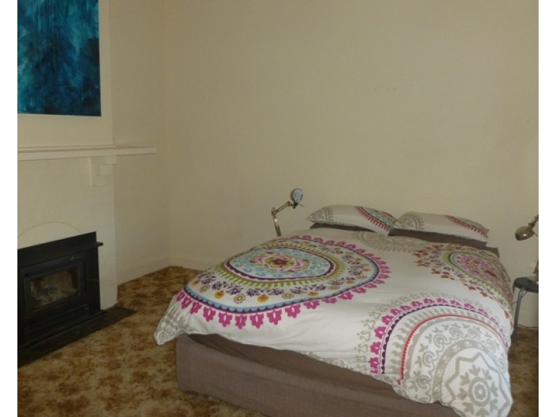 26 Guilford Street, Clare SA 5453