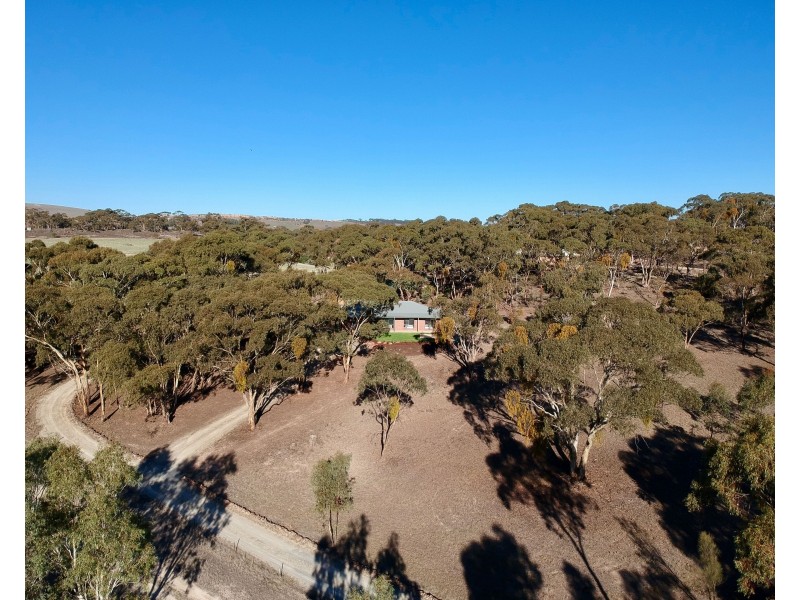 269 Warenda Road, Clare SA 5453