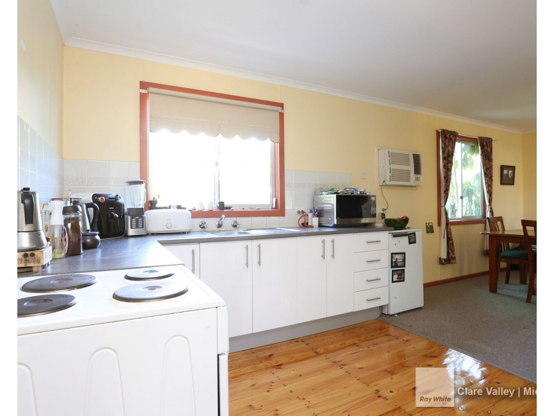 20 Geddes Avenue, Clare SA 5453