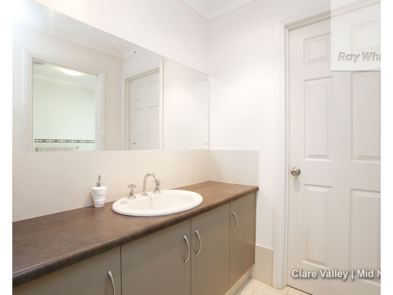 19 Pandappa Drive, Clare SA 5453