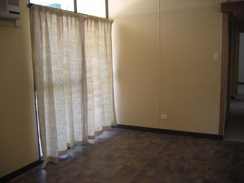 17 Henry Street, Clare SA 5453