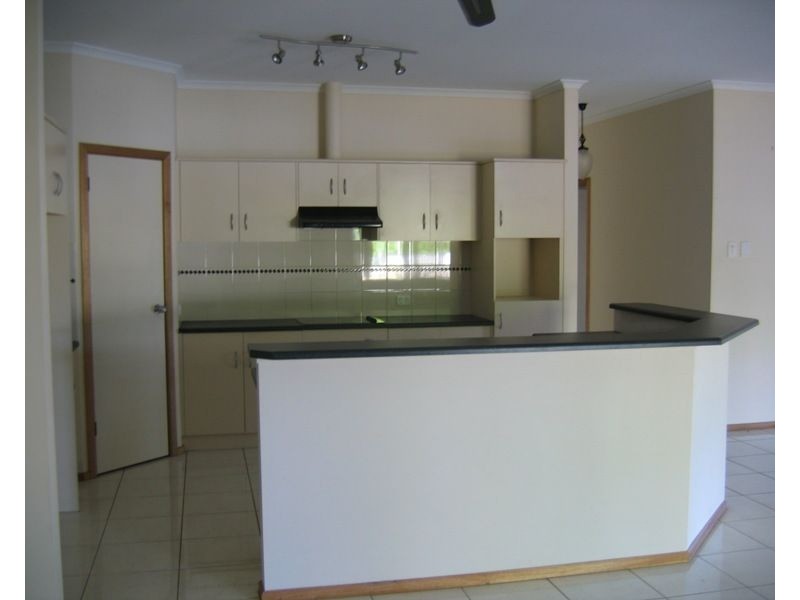 2a Stanley Place, Clare SA 5453