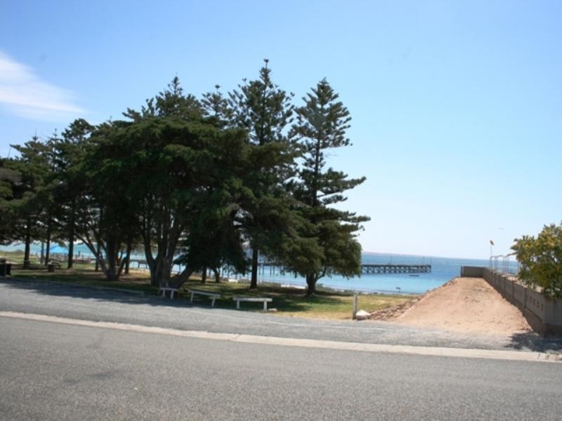 11 Peake Terrace, Port Neill SA 5604