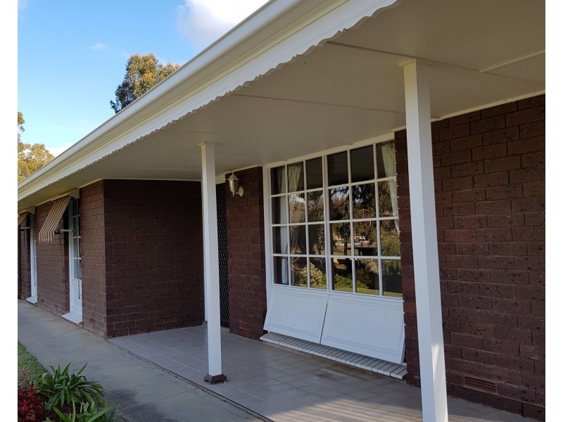 41 West Terrace, Clare SA 5453