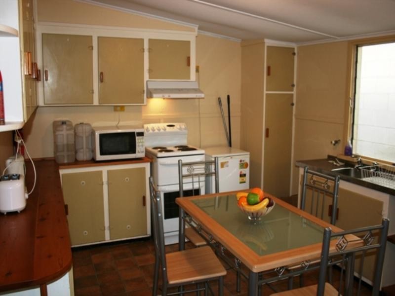 14 Gleeson Street, Clare SA 5453