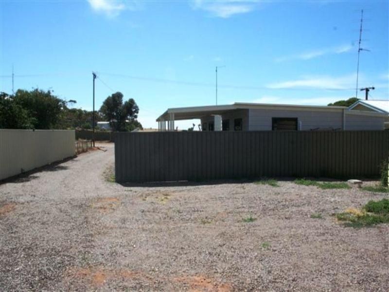 24 Henderson Avenue, Cleve SA 5640