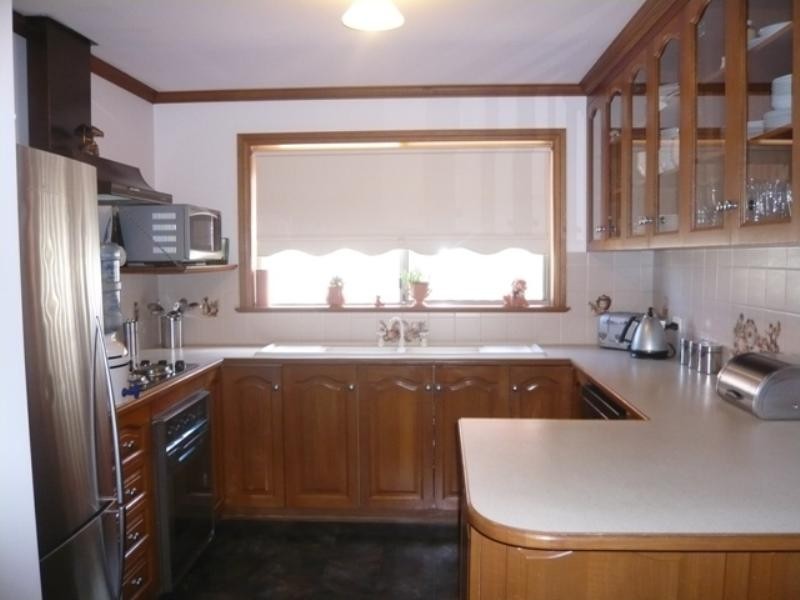 10 Michael Court, Clare SA 5453