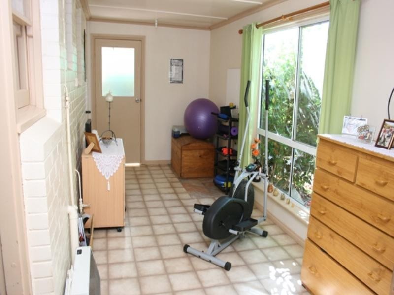 36 Gleeson Street, Clare SA 5453