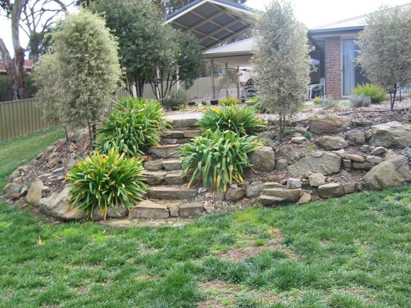 5 McBride Lane, Clare SA 5453