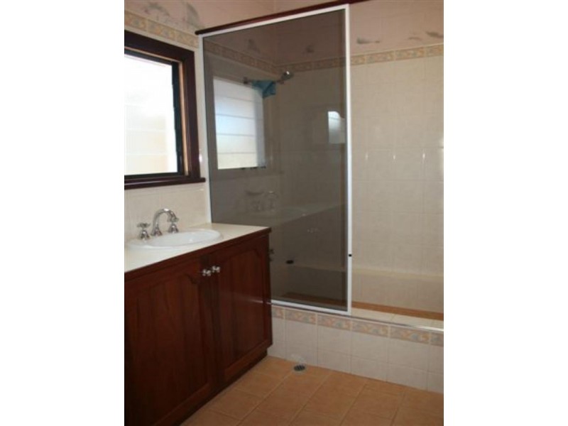 7 First Street, Cowell SA 5602