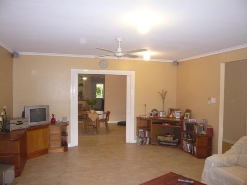 100 Washington Road, Riverton SA 5412