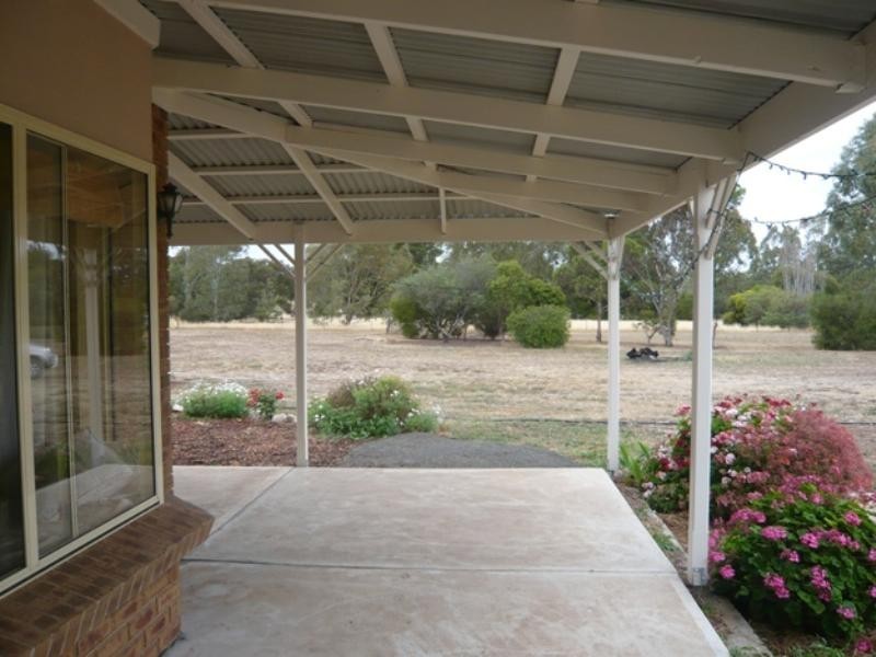 100 Washington Road, Riverton SA 5412