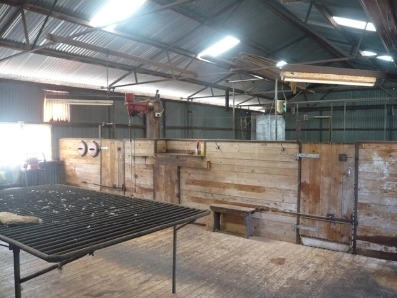 Secs on Pipeline and Soldiers Roads, Yacka SA 5470