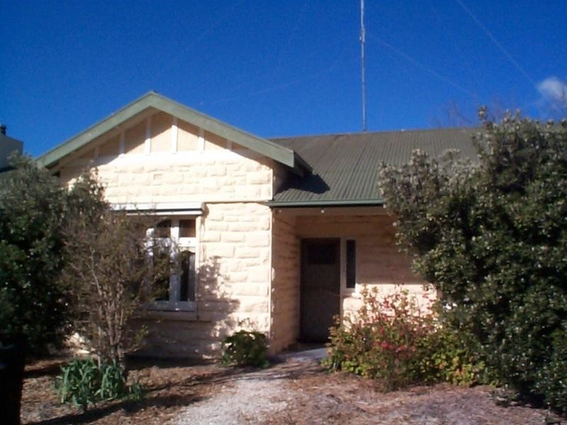 11 Main North Road, Clare SA 5453