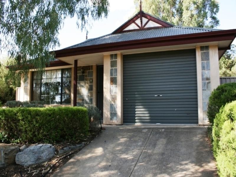 7 McKinnon Park, Clare SA 5453