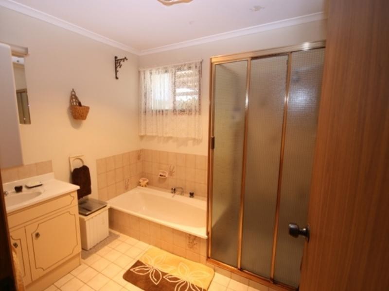 15 Racecourse Road, Balaklava SA 5461