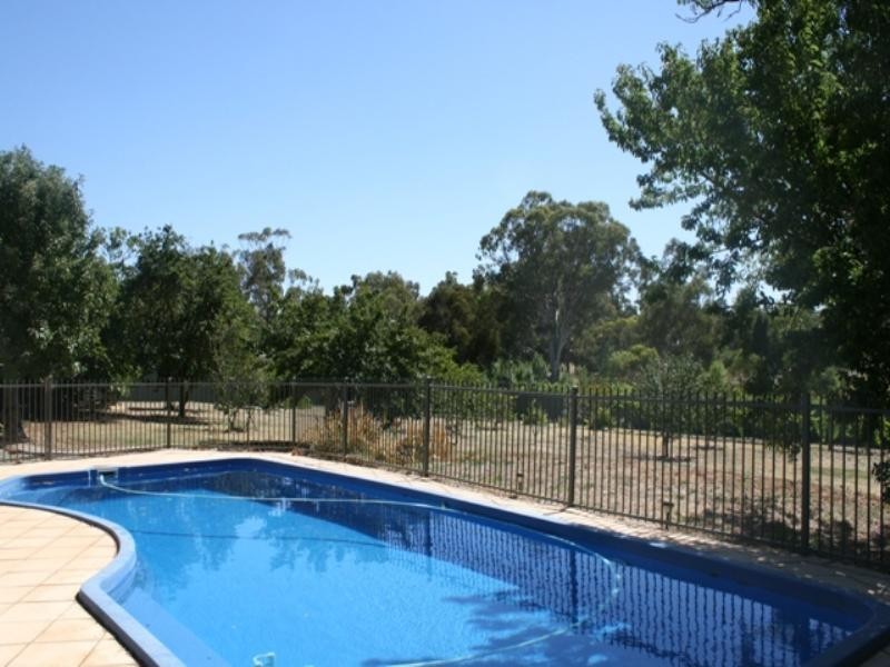 22 Ford Street, Auburn SA 5451