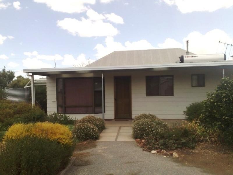 23 Collins Street, Jamestown SA 5491