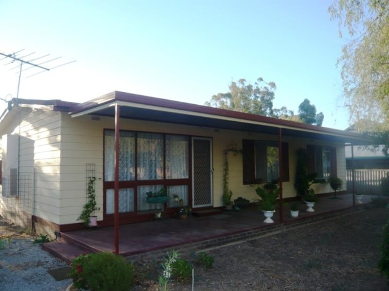 7 Cooper Street, Riverton SA 5412