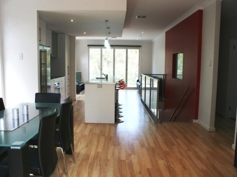 27 Hope Street, Clare SA 5453