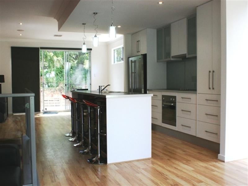 27 Hope Street, Clare SA 5453