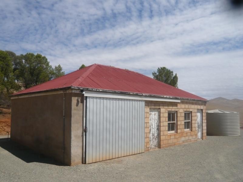 “Chloes” Wandilla Road, Burra SA 5417