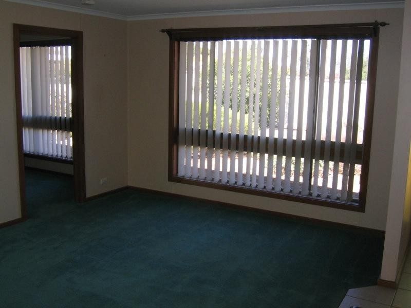 16 Clifton Road, Jamestown SA 5491