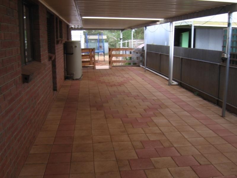 16 Clifton Road, Jamestown SA 5491