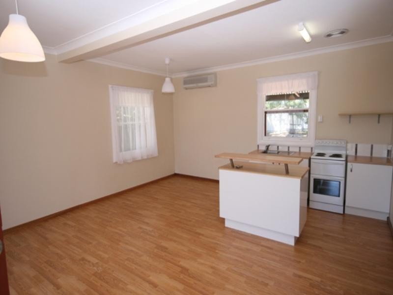 34 Daly Street, Clare SA 5453