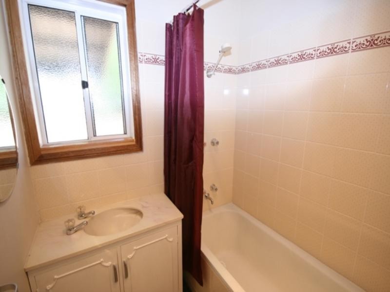 34 Daly Street, Clare SA 5453