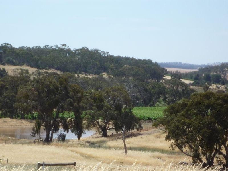 Lt 26 Hill Court, Clare SA 5453